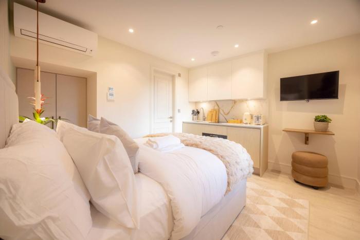 Premium Studio 8 at The Orange Door Little Venice