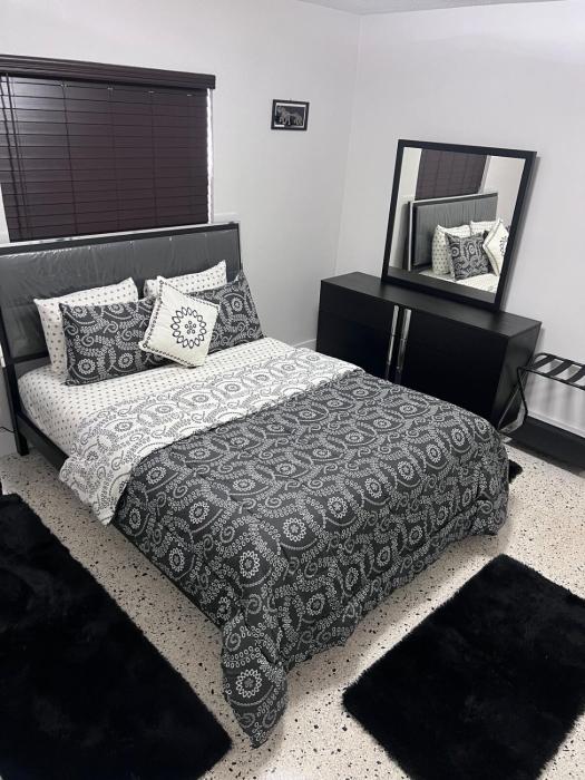 Stylish 1BR w Free Parking, near Wynwood & DT