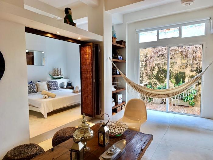 Calamari Homes - Centenario 301 - Walled City