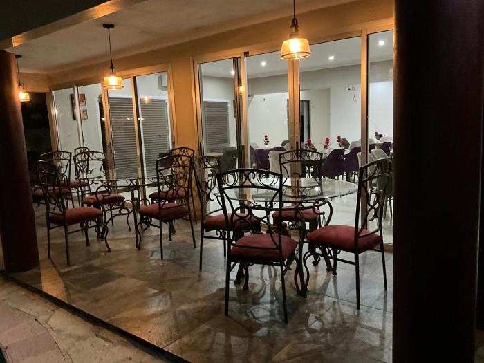 Purple Rose Boutique Hotel