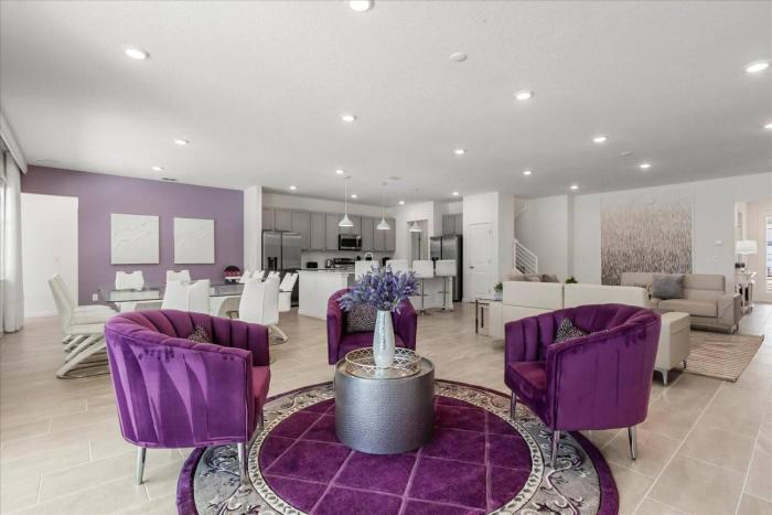 15 Bedrooms15.5 BathroomsVeranda Palms 2521SD