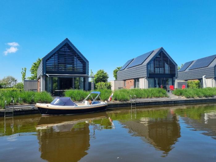 Water Villa in Balk by Slotermeer Lake