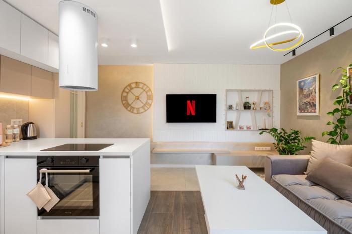 Cozy 1BR w Private Parking & Terrace