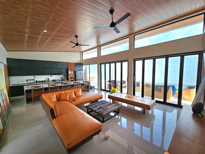 Black Sands Villas Caliana Beachfront