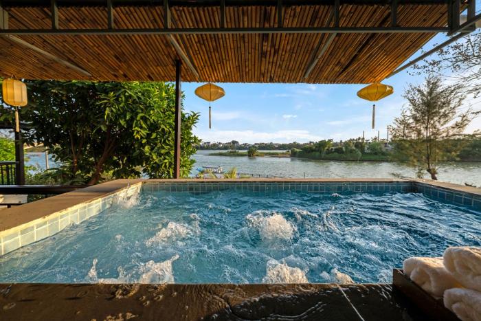True Hoi An Riverside 3BR Villa - Plunge Pool, Near Memories Island