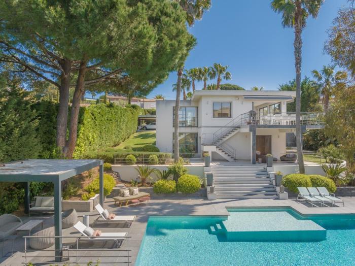 belle villa avec piscine