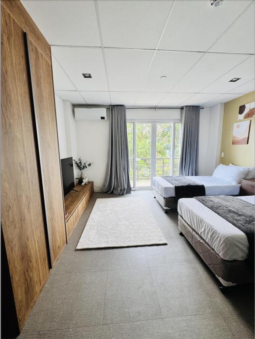 Smart Condominium Minimalist and Stylist Unit at 412