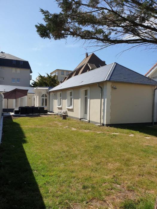 Villa de charme 9p 50m de la mer et des commerce