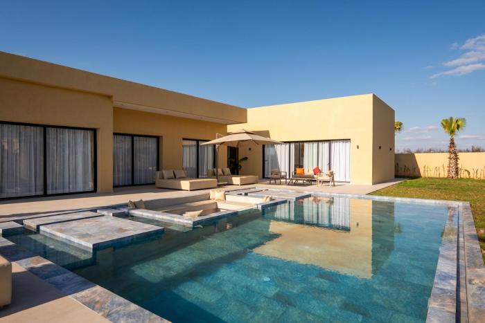 Villa prestige, 3 chambres, piscine chauffée avec salon