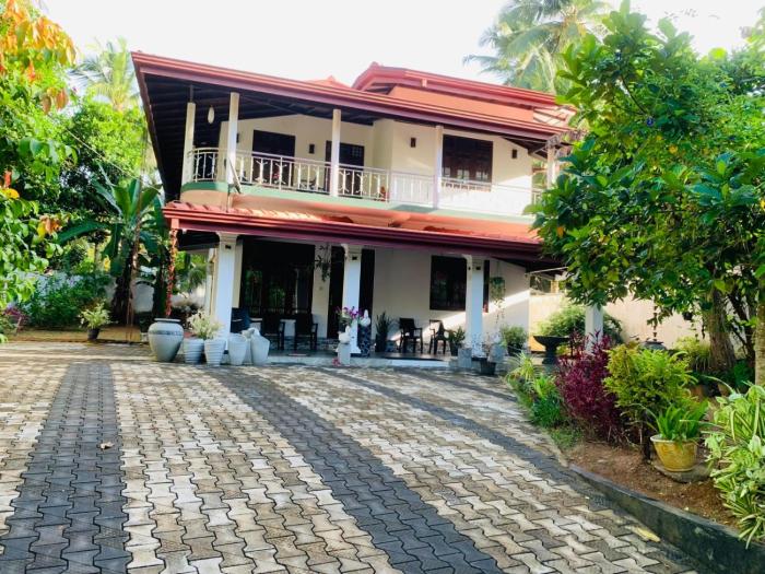 Ahungalla Ocean Villa