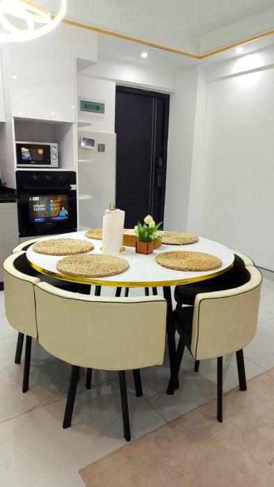 Pomona Homes 2BR - Family Friendly