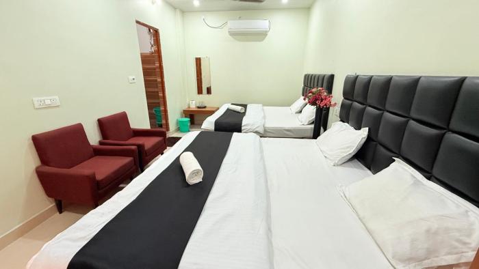Hotel Blessing Inn & Restaurant