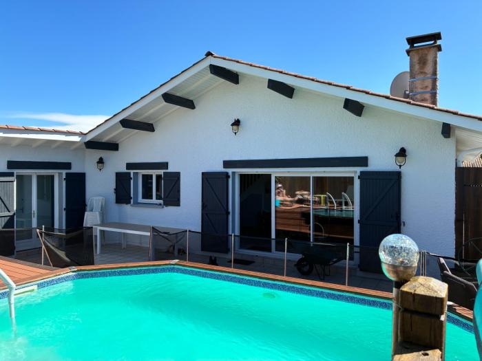 Villa avec piscine chauffée 12 pers à Andernos