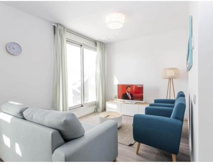 New luxury penthouse, swimming pools, solarium with sea view