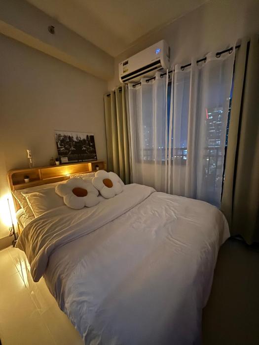Minimal moods staycation