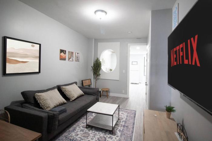 Boho 1-Bedroom Apt 15 Min to Manhattan