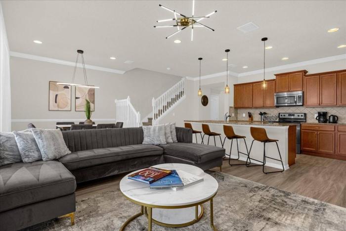 5 Bedroom4.5 Bathroom Windsor at WS 1998 MD