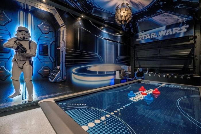 6 BD 4.5 BA Solara Resort 8995 AD