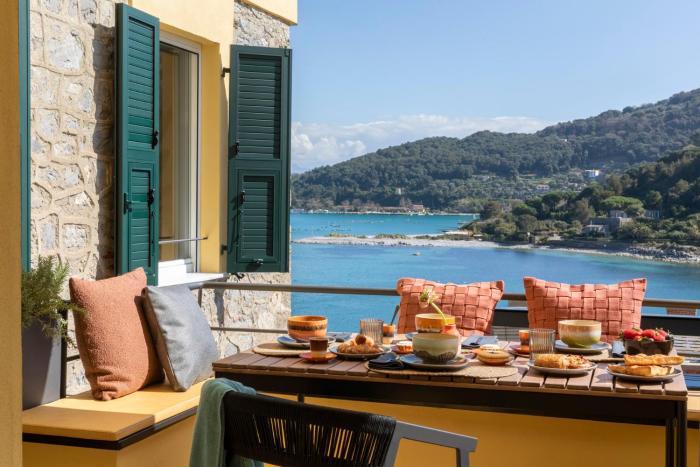 San Pietro Terrace by the Sea Portovenere - Luxury Seafront Apartment Overlooking San Pietro Church