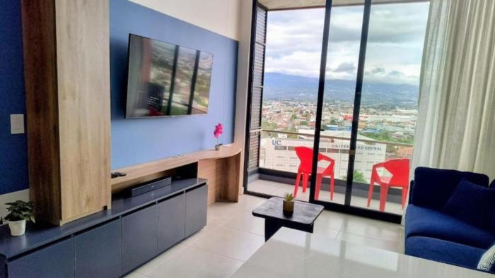 Escalante Vibrant, modern, and new apartment for 2 to 3 people