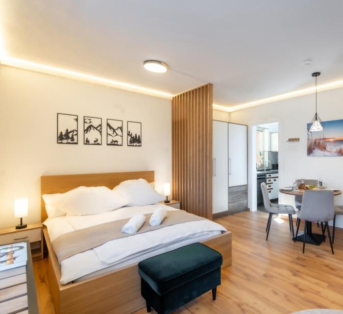 Zentrale Traumwohnung See & Bahn in 2 Min