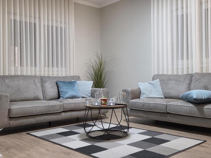 Just Renovated 1st Floor Apt Near City Center Villa 2