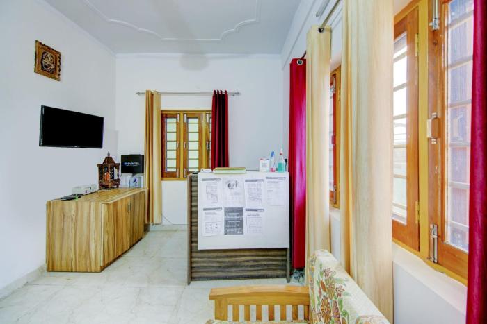 SPOT ON Chandras Residence