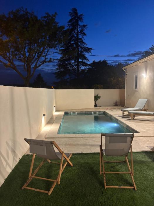 Villa avec piscine privée chauffée