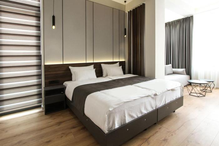 Gravity Apartments & Bar