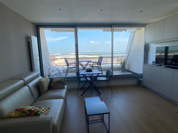 Studio sur le port avec vue bassin