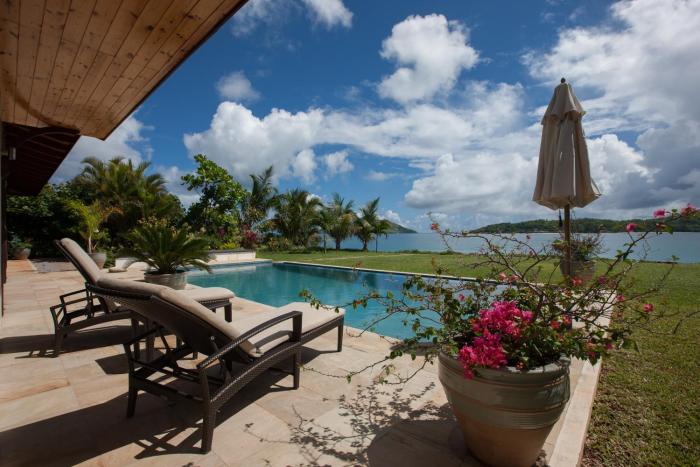 PRIVATE SEA VIEW VILLA Eden Island