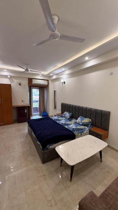 Stay in vrindavan prem mandir