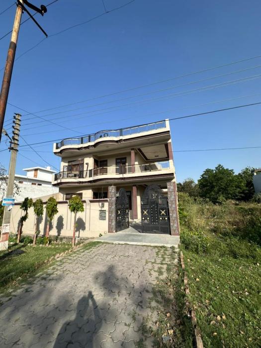 N-5 Guesthouse & Homestay
