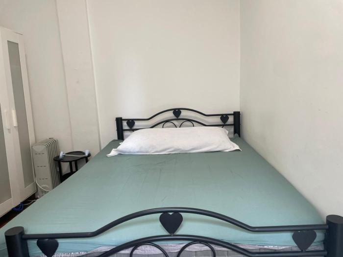 Allan Shared House Room P2
