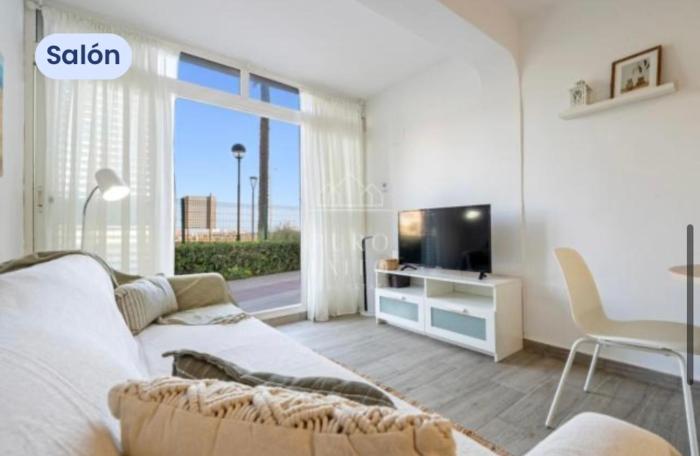 Apartamento a pie de playa en La Pineda