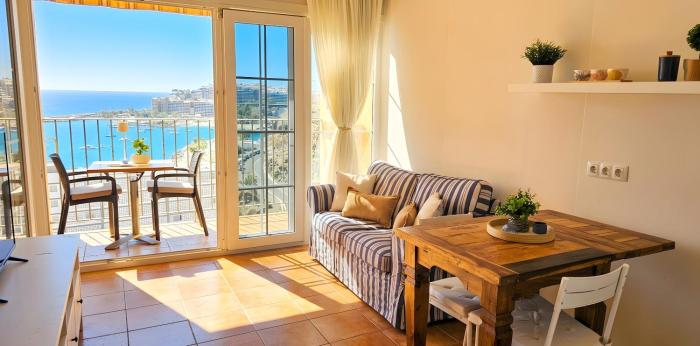 Sunset Balcony & Sea Views in Patalavaca Apt 19