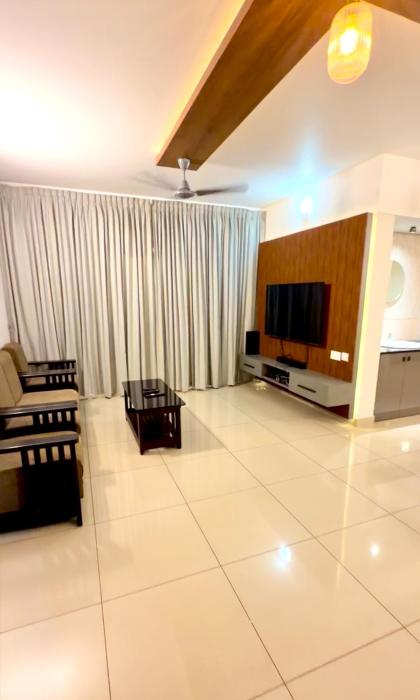 2 Bedroom Flat in the Centre of HiLITE City