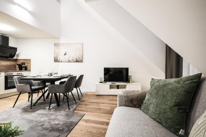 2-Room Apartment with Terrace Near Vienna International Centre