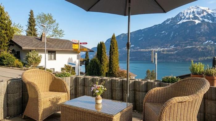 Alpine Lake Brienz Chalet Apartment