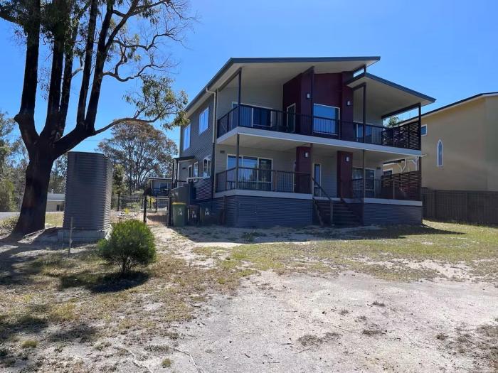 14 Banksia Parade, Mallacoota