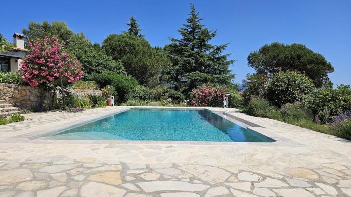 Appartement pour 4 personnes avec piscine