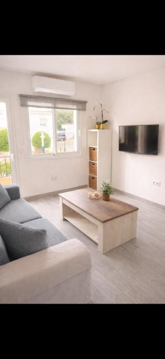 Beachfront Studio in Castillo de la Duquesa