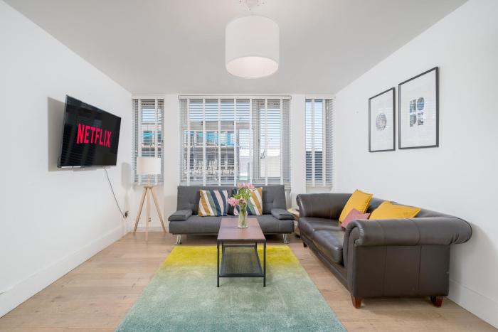 Central London 2BR Perfect for 2026 Stay