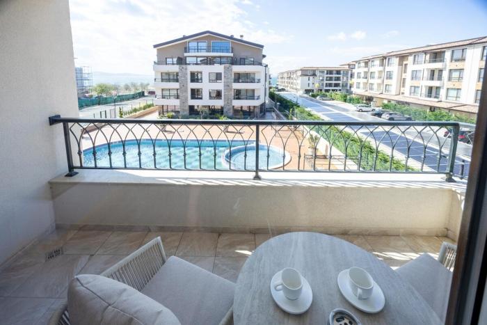 Apart Lux View - Pool