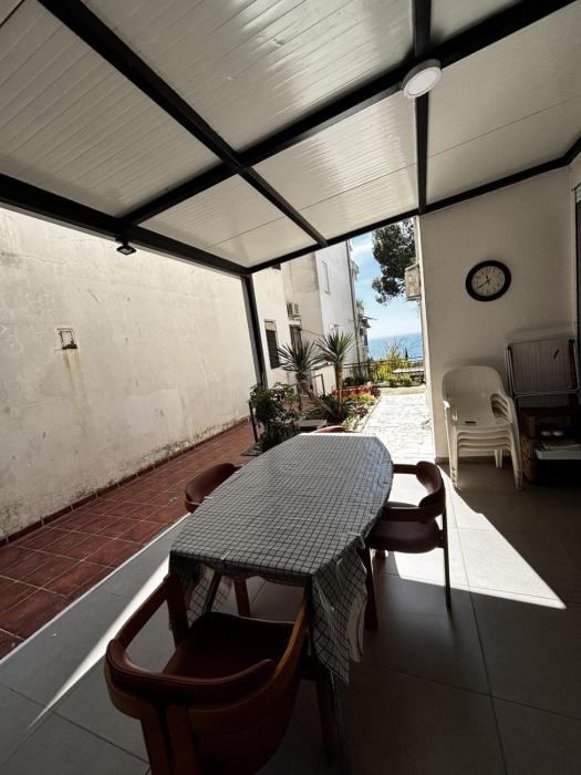 Inga Sea View Apartment with Free Parking
