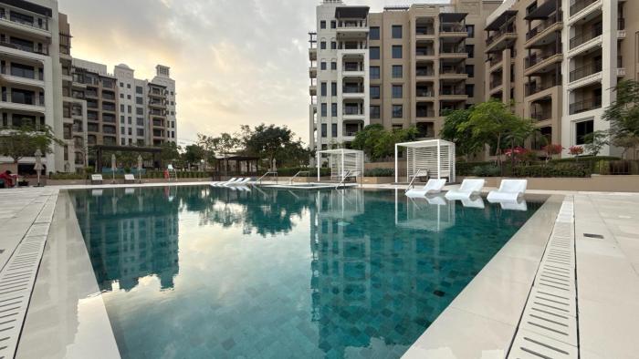 Luxury Fully-Equipped 1BD Apartment in MJL