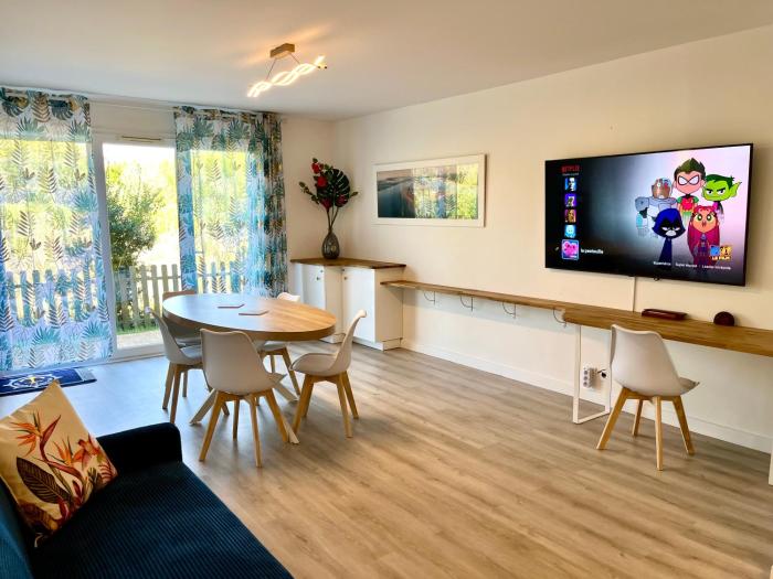 Apartment with a quiet garden and parking - 6 guests