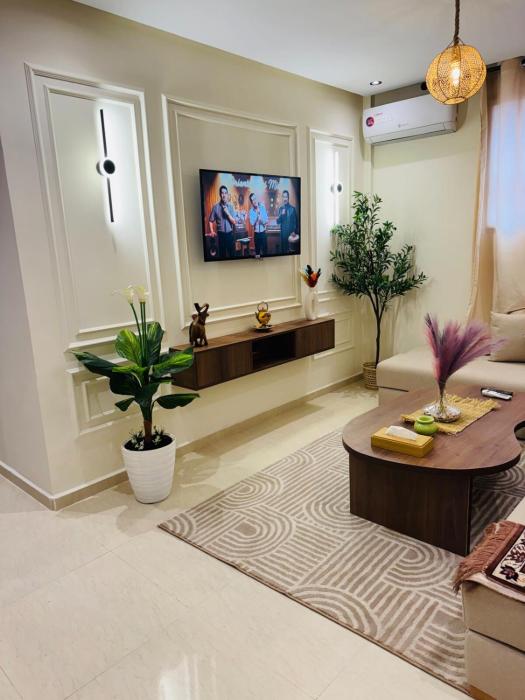 Luxury Apartment Chic & Authentic