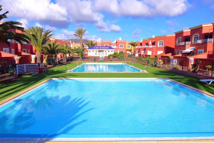 Kalmahouse, con piscina y wifi cerca del mar