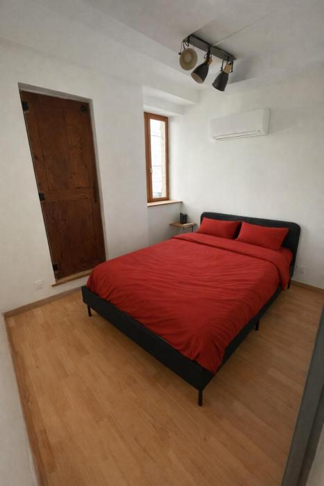 1- Appartement climatisé dans le centre historique d Aubenas